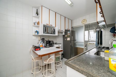 Apartamento à venda com 85m², 3 quartos e 2 vagasCozinha