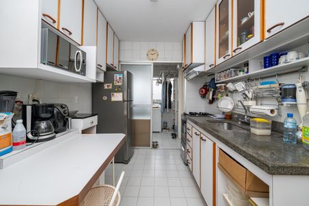Apartamento à venda com 85m², 3 quartos e 2 vagasCozinha