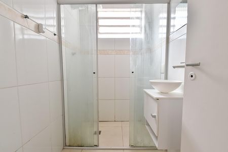 Apartamento à venda com 90m², 3 quartos e 1 vaga Apartamento à venda com 90m², 3 quartos e 1 vagaBanheiro social
