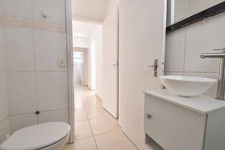 Apartamento à venda com 90m², 3 quartos e 1 vaga Apartamento à venda com 90m², 3 quartos e 1 vagaBanheiro da suíte