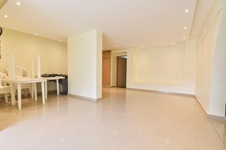 Apartamento à venda com 90m², 3 quartos e 1 vaga Apartamento à venda com 90m², 3 quartos e 1 vagaÁrea comum - Salão de festas