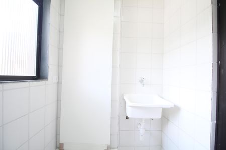 Apartamento para alugar com 70m², 3 quartos e 1 vagaÁrea de Serviço