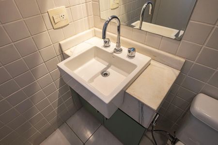 Apartamento para alugar com 48m², 2 quartos e 1 vaga Apartamento para alugar com 48m², 2 quartos e 1 vagaBanheiro da Suíte
