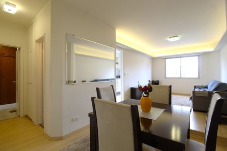 Sala de apartamento para alugar com 1 quarto, 60m² em Indianópolis, São Paulo