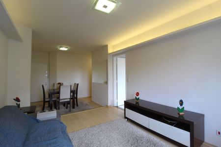 Sala de apartamento para alugar com 1 quarto, 60m² em Indianópolis, São Paulo