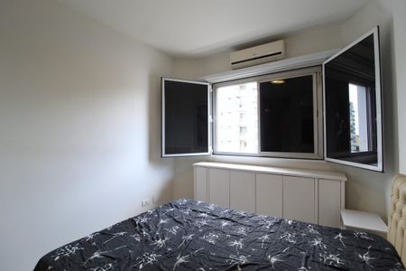 Quarto Suíte de apartamento para alugar com 1 quarto, 60m² em Indianópolis, São Paulo