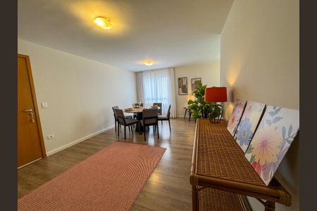 Apartamento para alugar com 90m², 2 quartos e 2 vagasSala