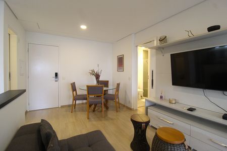 Sala de apartamento para alugar com 1 quarto, 54m² em Vila Nova Conceição, São Paulo