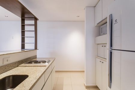 Cozinha de apartamento para alugar com 1 quarto, 40m² em Vila Nova Conceição, São Paulo