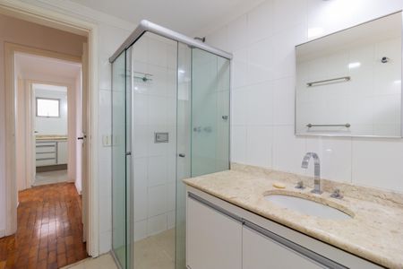 Apartamento à venda com 115m², 3 quartos e 1 vagaBanheiro da Suíte