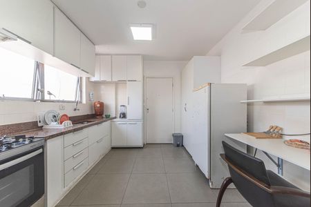 Apartamento à venda com 122m², 3 quartos e 2 vagasCozinha
