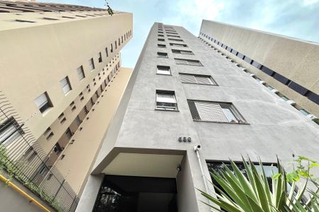 Studio para alugar com 24m², 1 quarto e 1 vaga Studio para alugar com 24m², 1 quarto e 1 vagaFachada