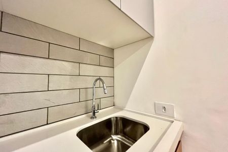 Cozinha de kitnet/studio para alugar com 1 quarto, 24m² em Vila Clementino, São Paulo