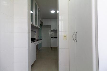 Apartamento para alugar com 80m², 2 quartos e 1 vagaÁrea de Serviço