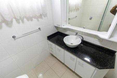 Apartamento para alugar com 80m², 2 quartos e 1 vagaBanheiro Social