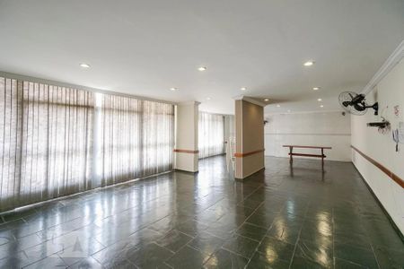 Apartamento para alugar com 80m², 2 quartos e 1 vagaÁrea comum - Salão de festas