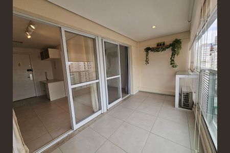 Apartamento para alugar com 33m², 1 quarto e 1 vaga Apartamento para alugar com 33m², 1 quarto e 1 vagaVaranda