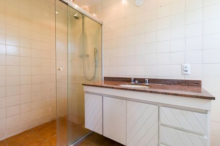 Apartamento para alugar com 150m², 3 quartos e 2 vagasBanheiro da Suíte 1