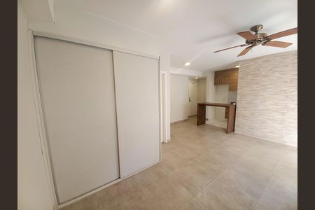 Quarto/Sala de apartamento para alugar com 1 quarto, 41m² em República, São Paulo