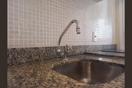 Cozinha de apartamento para alugar com 1 quarto, 41m² em República, São Paulo