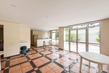 Apartamento à venda com 42m², 1 quarto e 1 vaga Apartamento à venda com 42m², 1 quarto e 1 vagaÁrea comum - Salão de festas