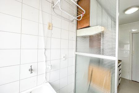 Apartamento à venda com 42m², 1 quarto e 1 vaga Apartamento à venda com 42m², 1 quarto e 1 vagaÁrea de Serviço