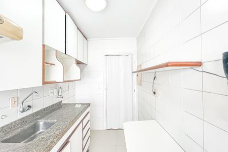 Apartamento à venda com 42m², 1 quarto e 1 vaga Apartamento à venda com 42m², 1 quarto e 1 vagaCozinha