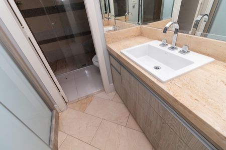 Apartamento à venda com 56m², 1 quarto e 1 vagaBanheiro Social