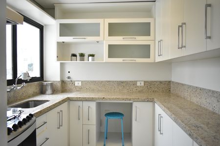 Apartamento para alugar com 280m², 4 quartos e 3 vagasCozinha