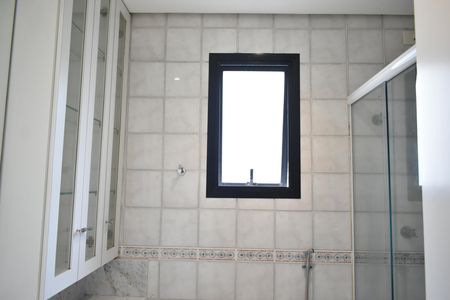Apartamento para alugar com 280m², 4 quartos e 3 vagasBanheiro da Suíte 2
