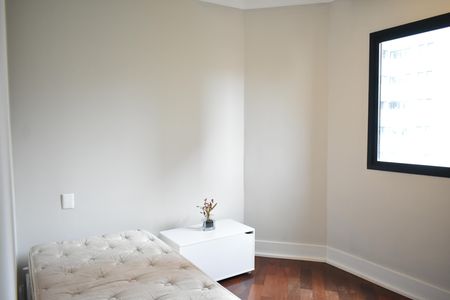 Apartamento para alugar com 280m², 4 quartos e 3 vagasQuarto 2