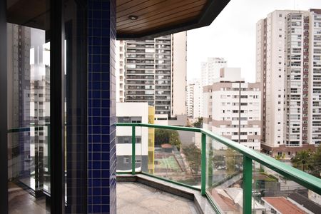 Apartamento para alugar com 280m², 4 quartos e 3 vagasSacada