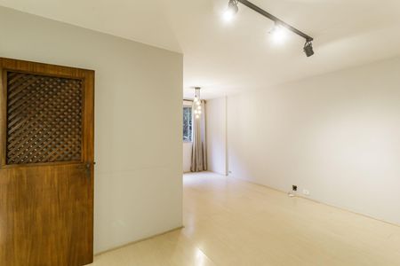Sala de apartamento para alugar com 2 quartos, 80m² em Vila Olímpia, São Paulo