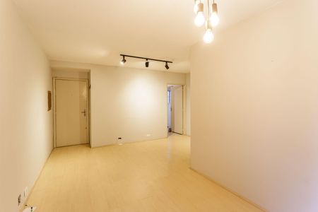 Apartamento para alugar com 80m², 2 quartos e 1 vaga Apartamento para alugar com 80m², 2 quartos e 1 vagaSala