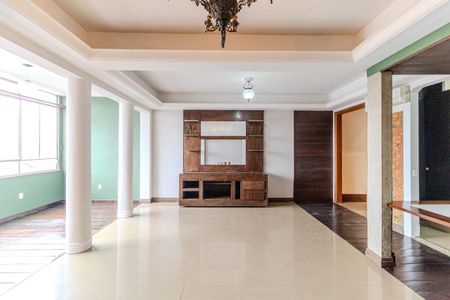 Apartamento para alugar com 126m², 3 quartos e 1 vagaSala