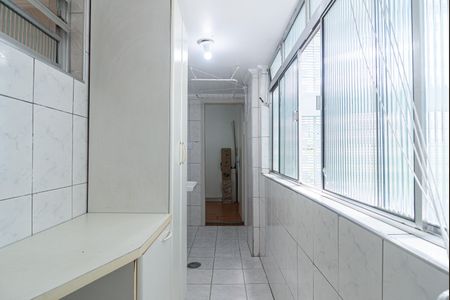 Apartamento à venda com 110m², 3 quartos e 1 vagaÁrea de Serviço