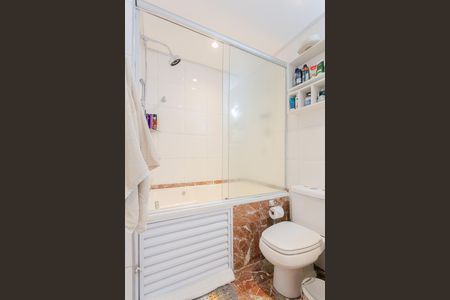 Apartamento para alugar com 87m², 2 quartos e 2 vagas Apartamento para alugar com 87m², 2 quartos e 2 vagasBanheiro da Suíte