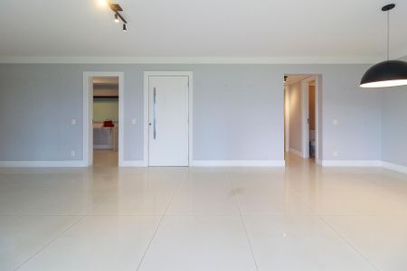 Apartamento para alugar com 210m², 3 quartos e 4 vagasSala