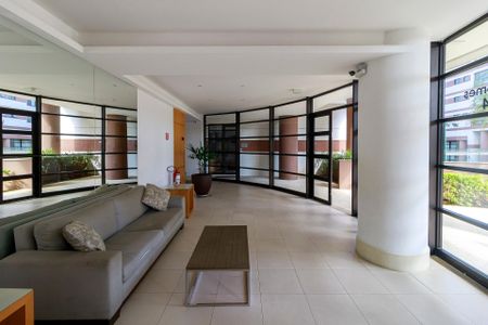 Apartamento para alugar com 210m², 3 quartos e 4 vagasHall Social