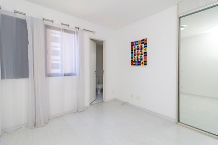 Apartamento para alugar com 210m², 3 quartos e 4 vagasSuíte 2