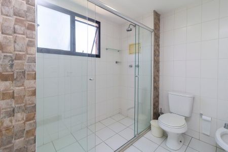 Apartamento para alugar com 210m², 3 quartos e 4 vagasSuíte 1 - Banheiro