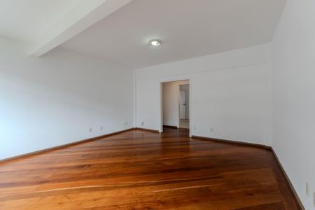 Sala de apartamento para alugar com 2 quartos, 105m² em Cerqueira César, São Paulo