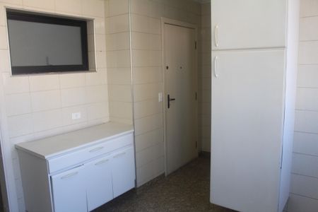Apartamento à venda com 300m², 4 quartos e 2 vagasÁrea de Serviço