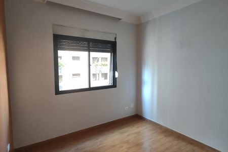 Apartamento à venda com 300m², 4 quartos e 2 vagas Apartamento à venda com 300m², 4 quartos e 2 vagasSuíte 2