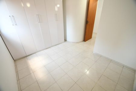 Quarto de apartamento à venda com 1 quarto, 51m² em Centro, Campinas