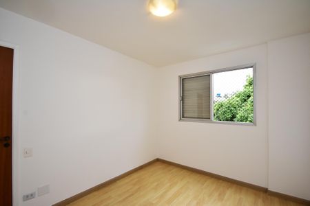 Apartamento para alugar com 70m², 3 quartos e 1 vagaQuarto 2