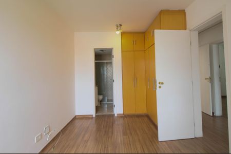 Apartamento à venda com 100m², 3 quartos e sem vaga Apartamento à venda com 100m², 3 quartos e sem vagaSuíte