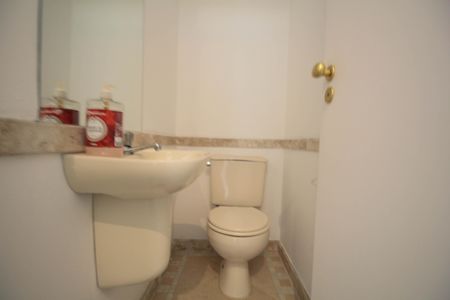 Apartamento à venda com 100m², 3 quartos e sem vaga Apartamento à venda com 100m², 3 quartos e sem vagaLavabo