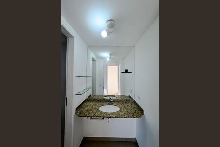 Banheiro de apartamento para alugar com 2 quartos, 60m² em Mooca, São Paulo