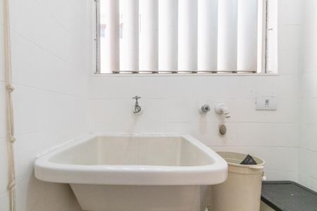 Apartamento para alugar com 68m², 2 quartos e 1 vagaÁrea de Serviço